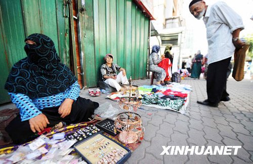 烏魯木齊交通旅游等行業(yè)恢復(fù)運(yùn)營(組圖)